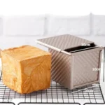 Mini moule à brioche de 10 cm pour des créations délicieuses