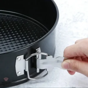 Moule à charnière idéal pour gâteaux et desserts