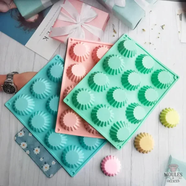 Moule à cupcake en silicone flexible et réutilisable