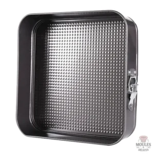 Moule à gâteau carré 22 cm pour des créations pâtissières réussies