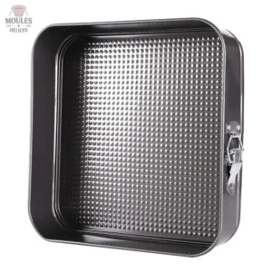 Moule à gâteau carré 26 cm pour des desserts parfaitement cuits