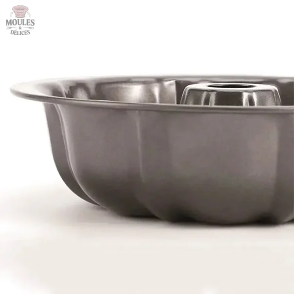 Moule à Savarin de 20 cm idéal pour gâteaux moelleux