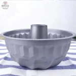 Moule à Savarin Torsadé pour des desserts élégants