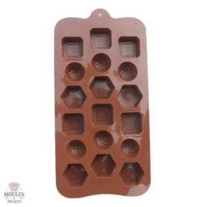 Moule pour créer des bonbons en chocolat personnalisés