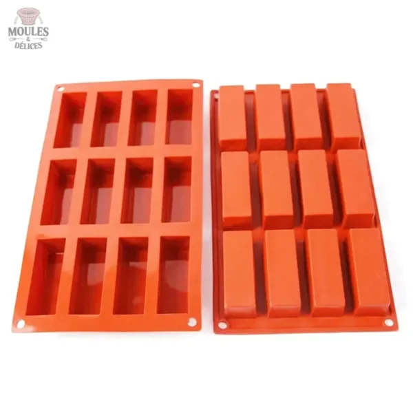 Moule à cake compact pour une cuisson uniforme