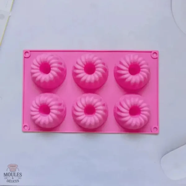 Moule à savarin idéal pour pâtisseries légères