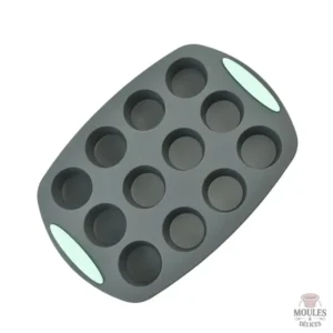 Moule en silicone pour réaliser des muffins moelleux